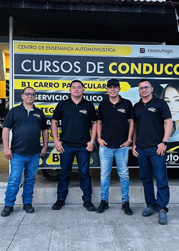 instructores de pie en cea autogo